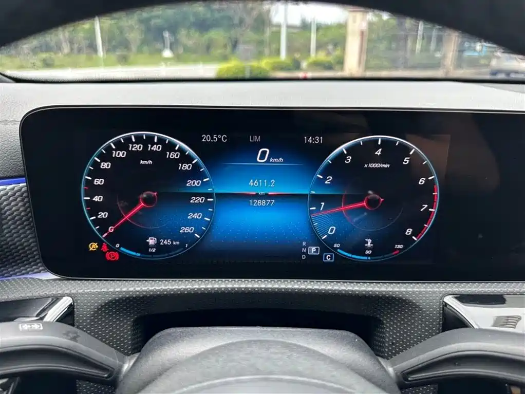 Mercedes-Benz A-Class 2020 — фото 12
