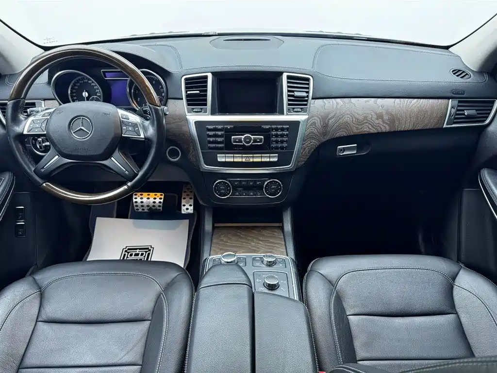 Brabus  2020 — фото 15