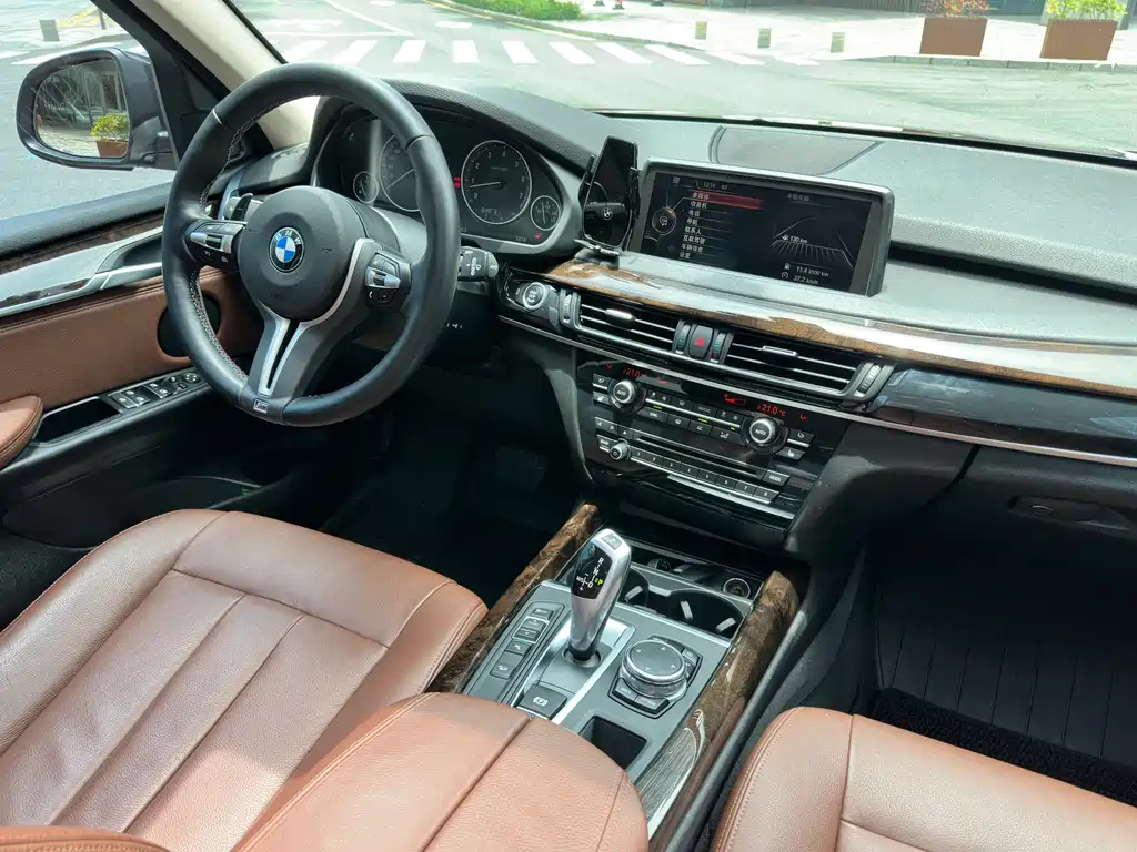 BMW X5 2016 — фото 16