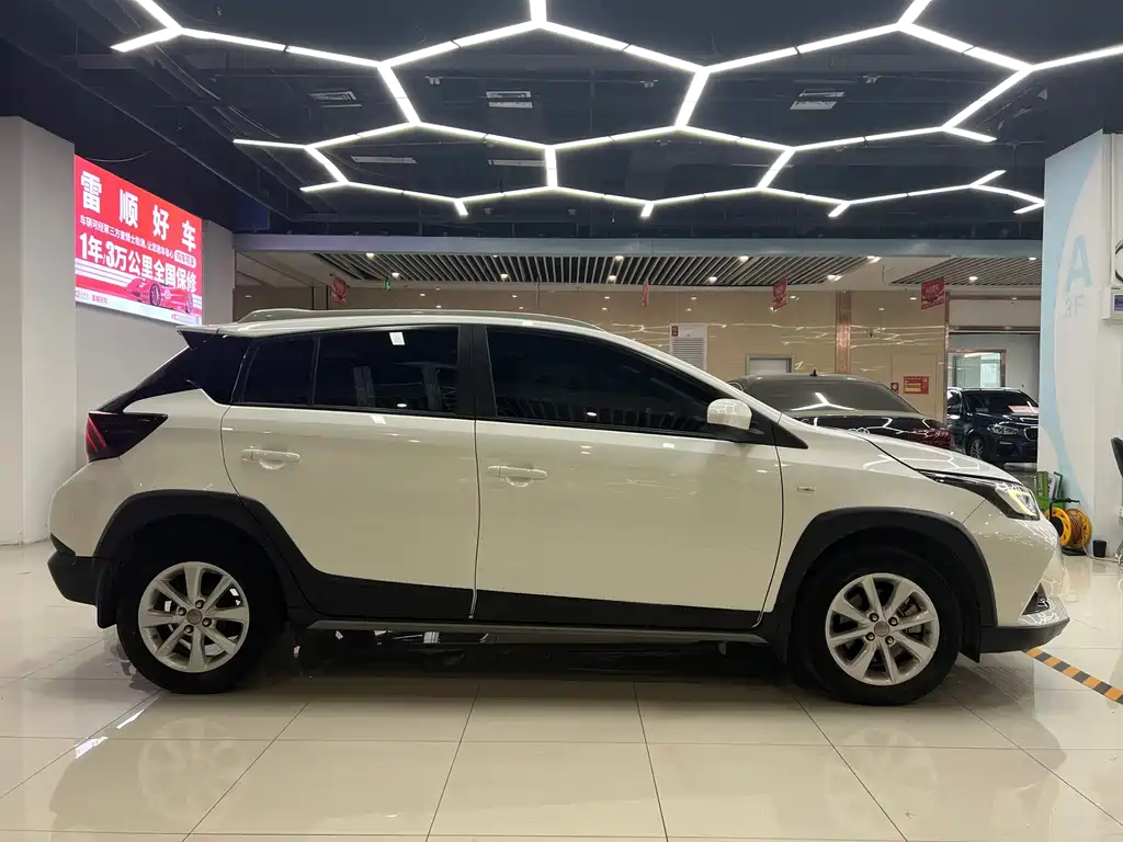 Toyota Yaris L 2020