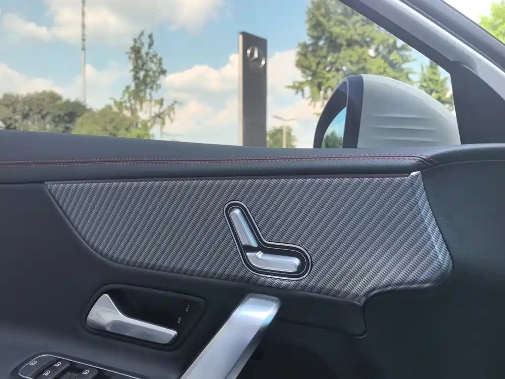Mercedes-Benz A-Class 2024 — фото 10