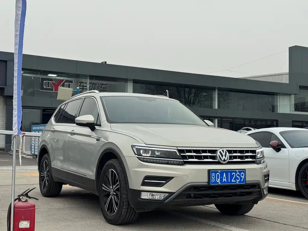 Volkswagen Tiguan L 2018 — фото 3