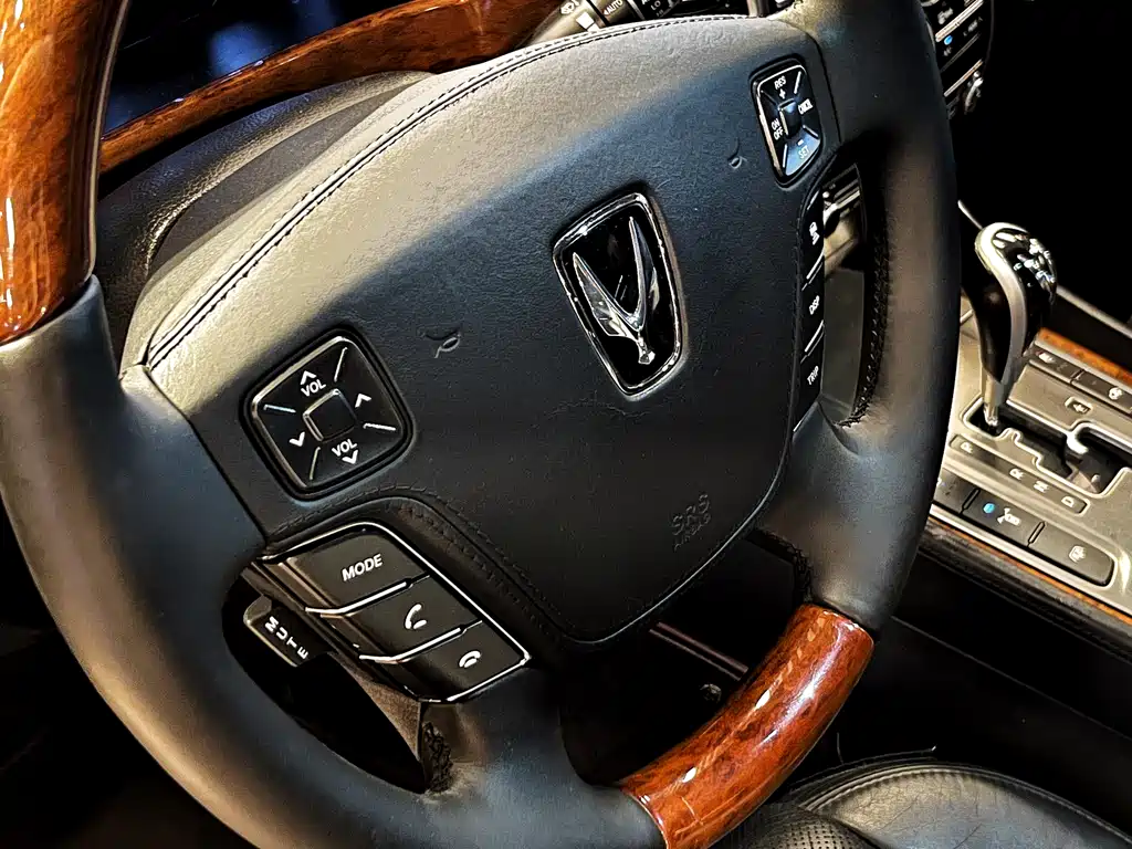 Hyundai Equus 2013 — фото 28