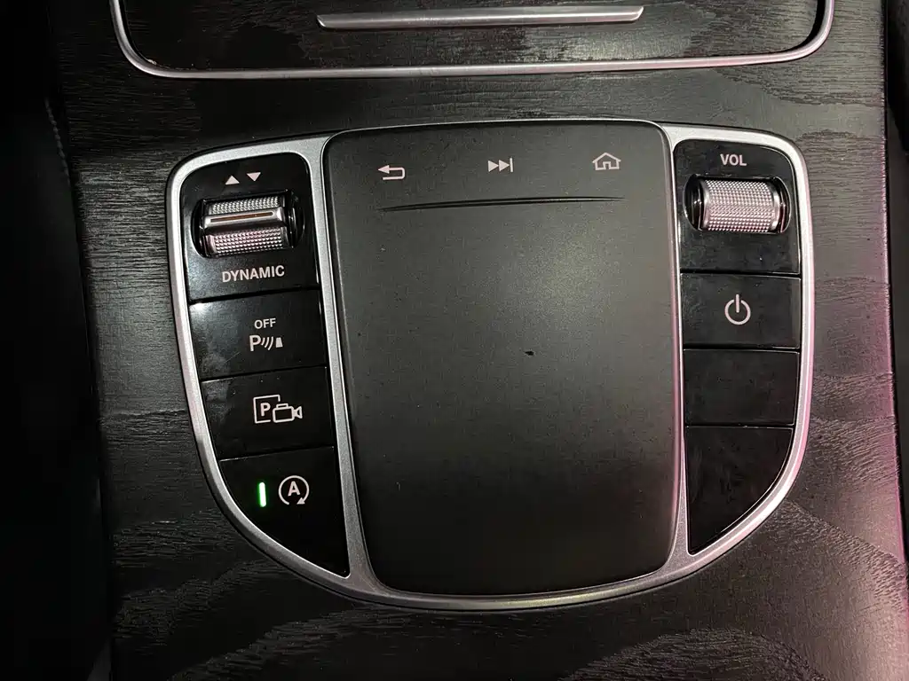Mercedes-Benz C-Class 2019 — фото 18
