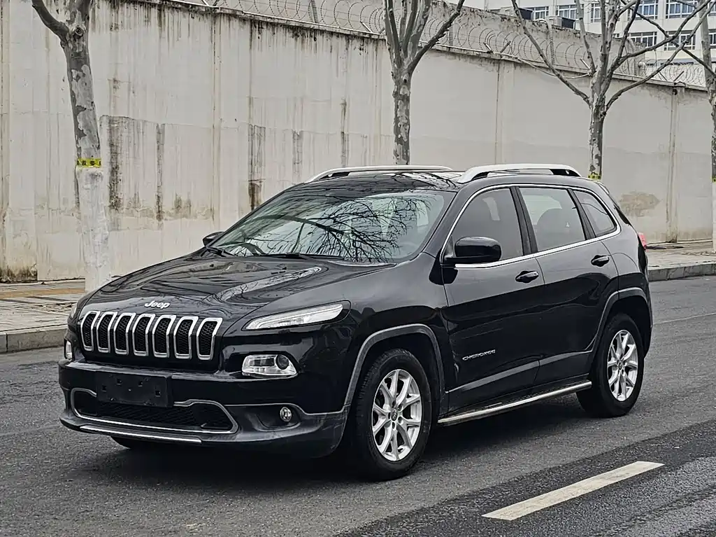 Jeep Cherokee 2017 — фото 3