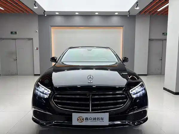 Mercedes-Benz E-Class 2022