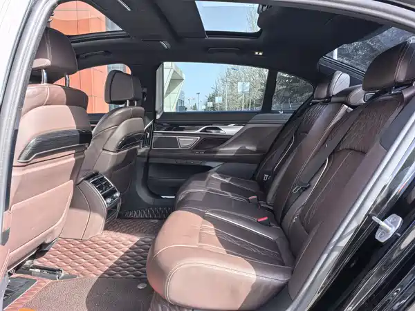 BMW 7 Series 2019