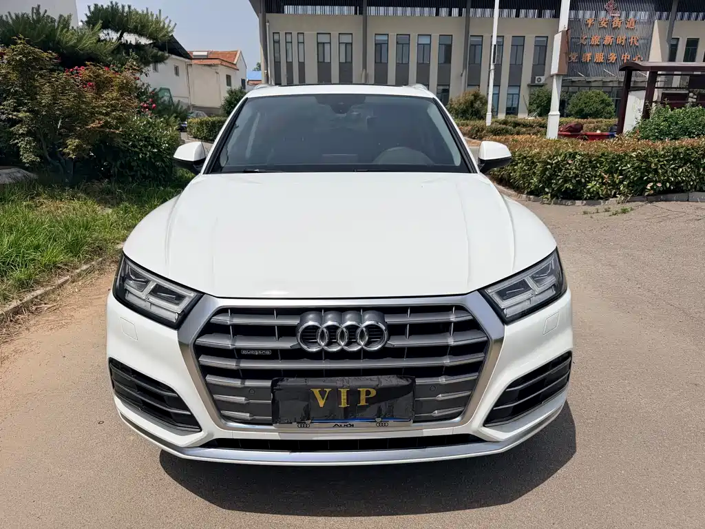Audi Q5L 2020 — фото 2