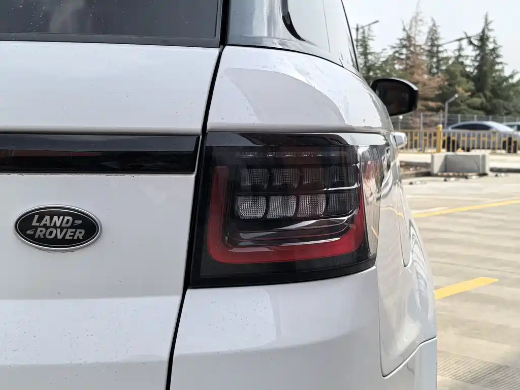Land Rover Sport 2021 — фото 35