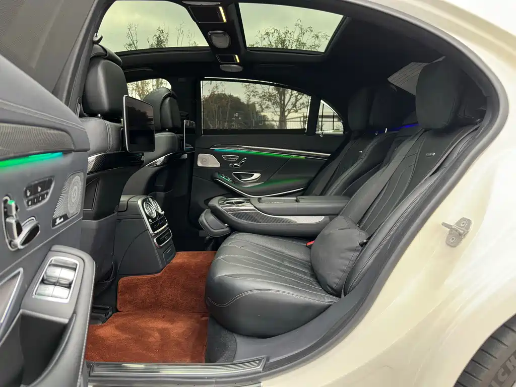 Mercedes-Benz S-Class AMG 2019 — фото 16