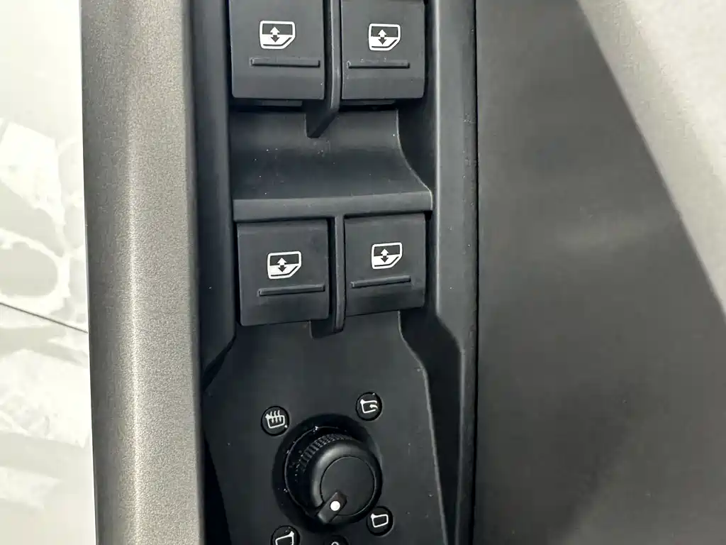Audi Q3 2023 — фото 12
