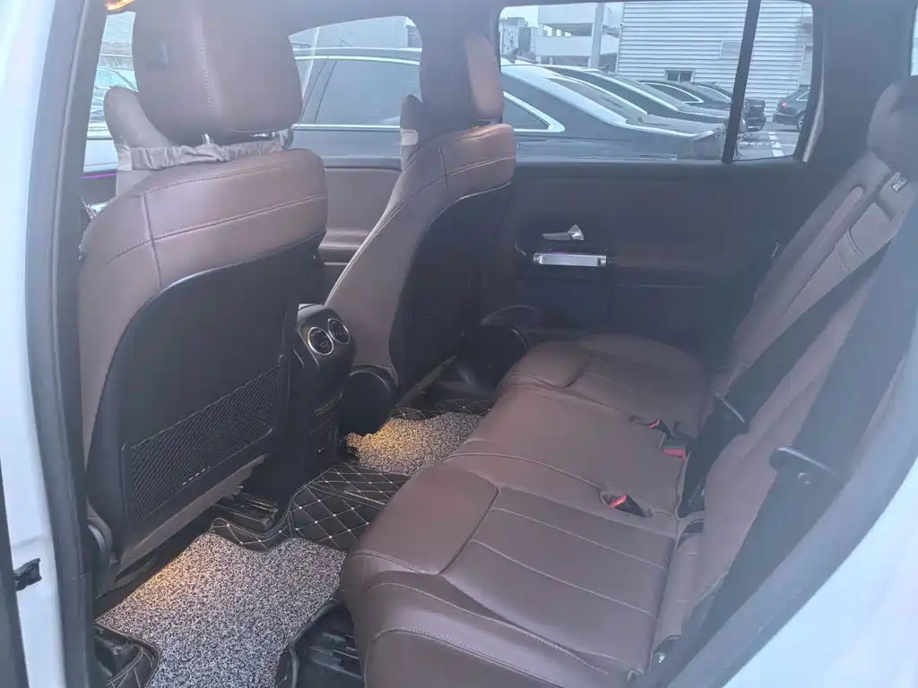 Mercedes-Benz GLB 2021