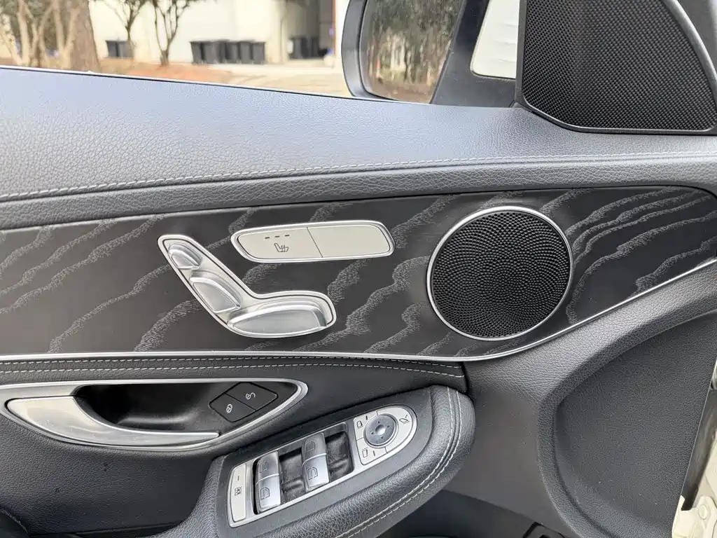 Mercedes-Benz C-Class 2018 — фото 12