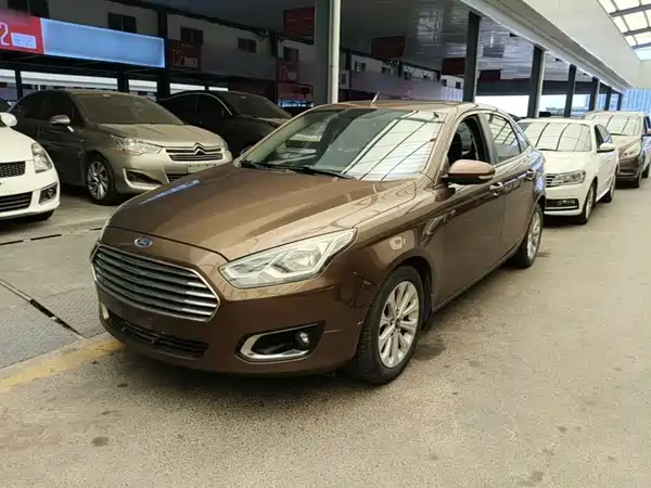 Ford Escort 2015