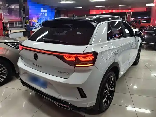 Volkswagen T-Roc 2024