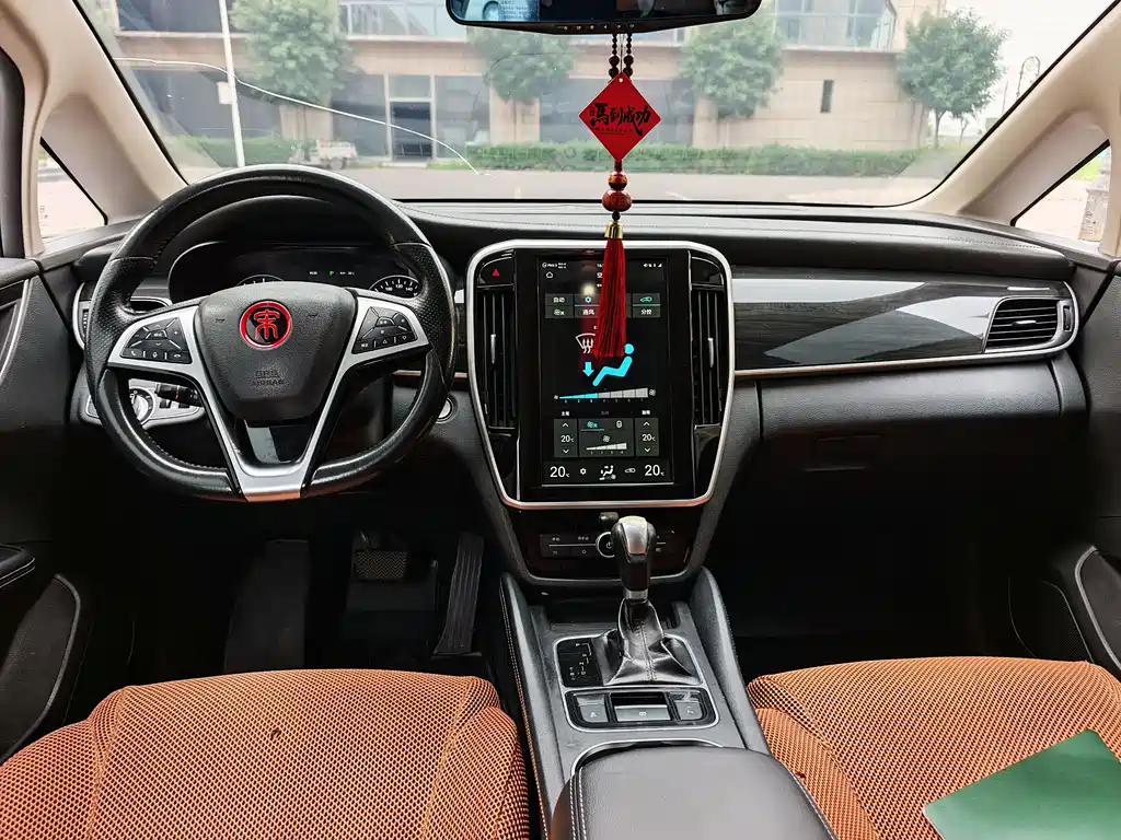 BYD MAX 2018 — фото 10