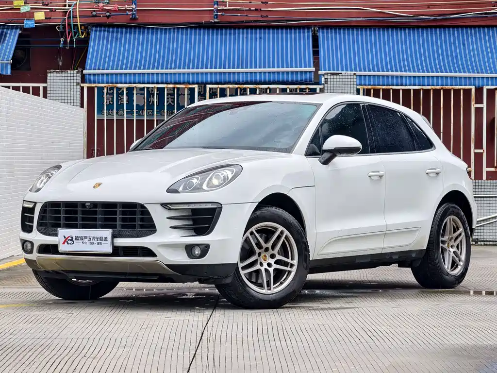 Porsche Macan 2018 — фото 1