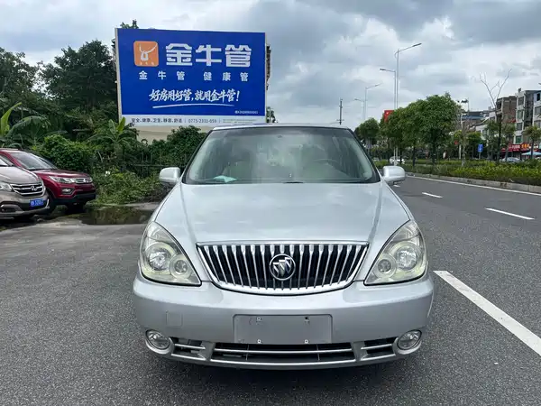 Buick GL8 2012