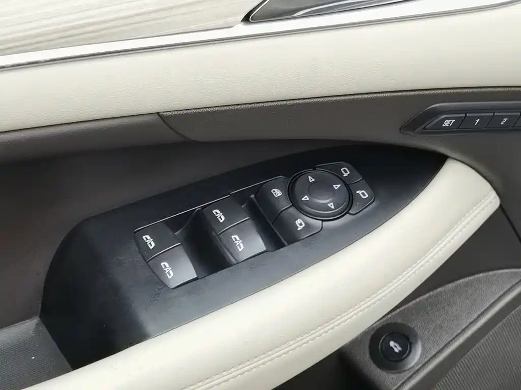 Buick LaCrosse 2017 — фото 9