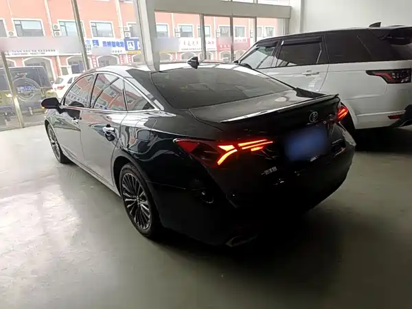 Toyota Avalon 2022