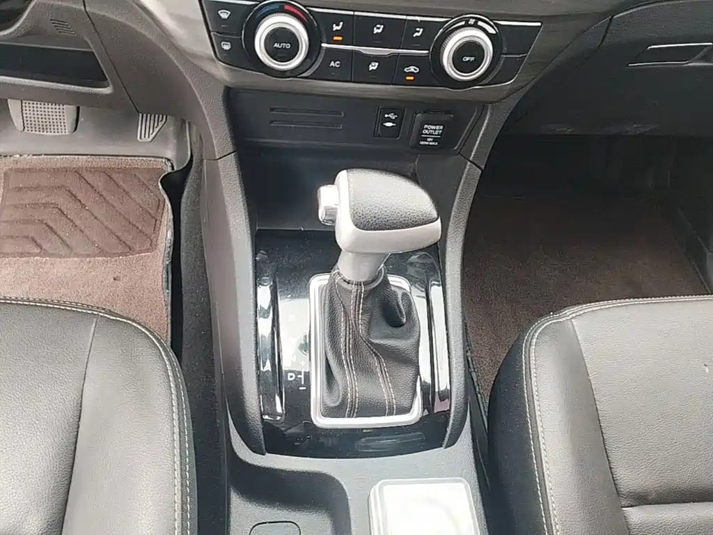 Isuzu D-MAX 2021 — фото 14