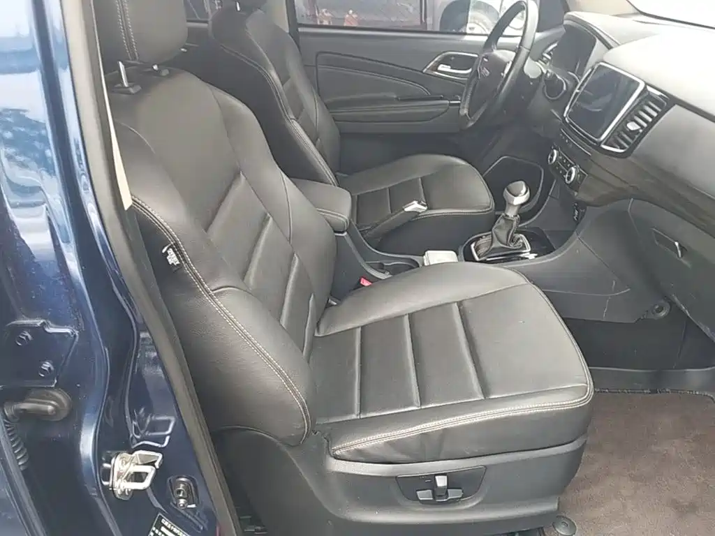 Isuzu D-MAX 2021 — фото 25