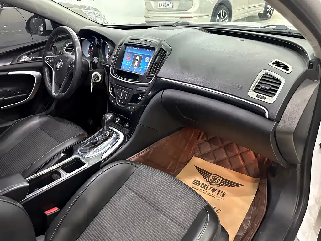 Buick Regal 2015 — фото 11