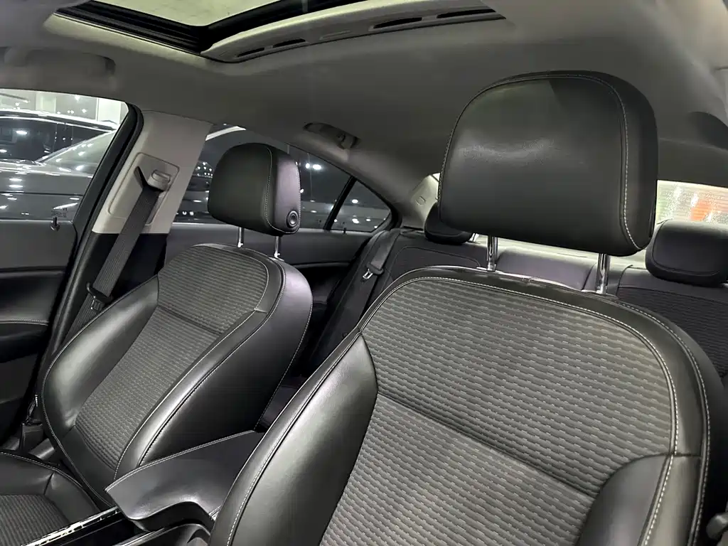 Buick Regal 2015 — фото 10