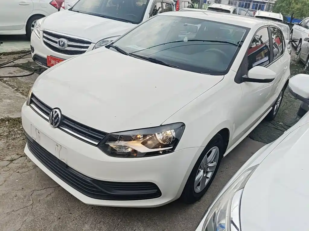 Volkswagen Polo 2015 — фото 2