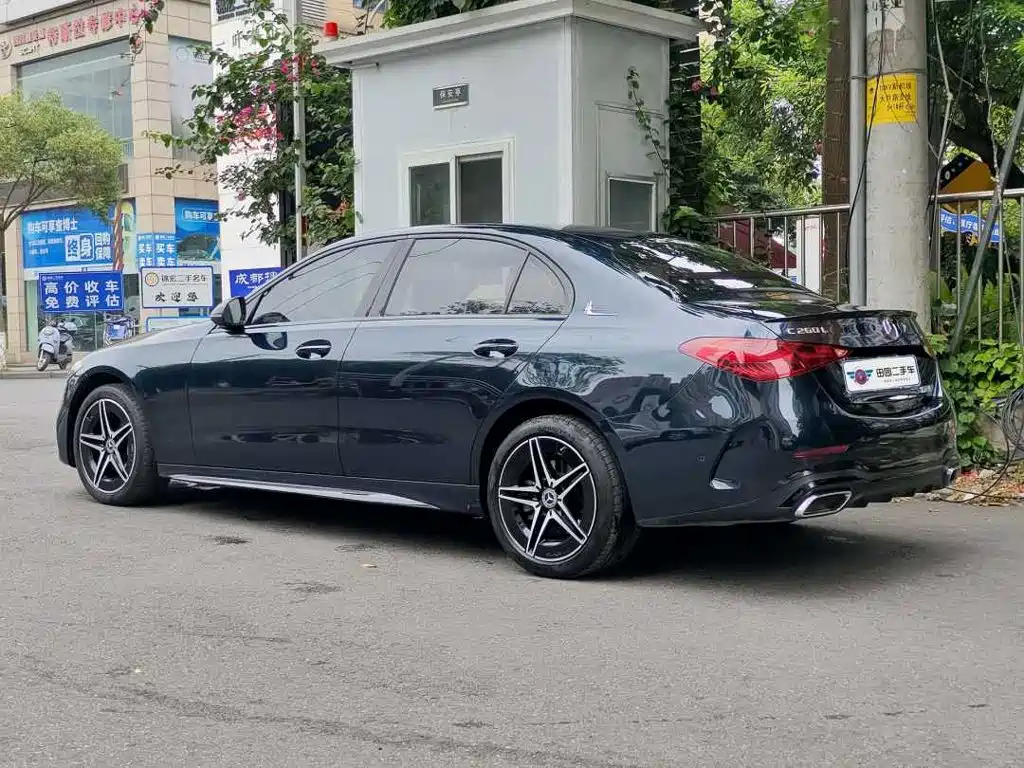 Mercedes-Benz C-Class 2023 — фото 11