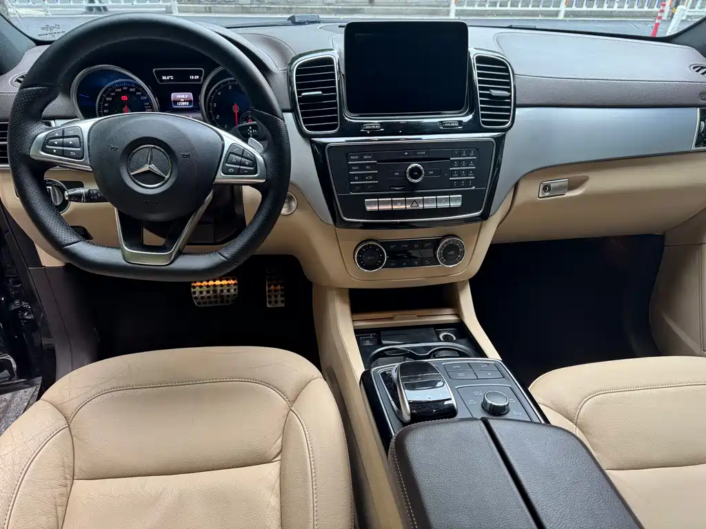 Mercedes-Benz GLE 2017 — фото 7