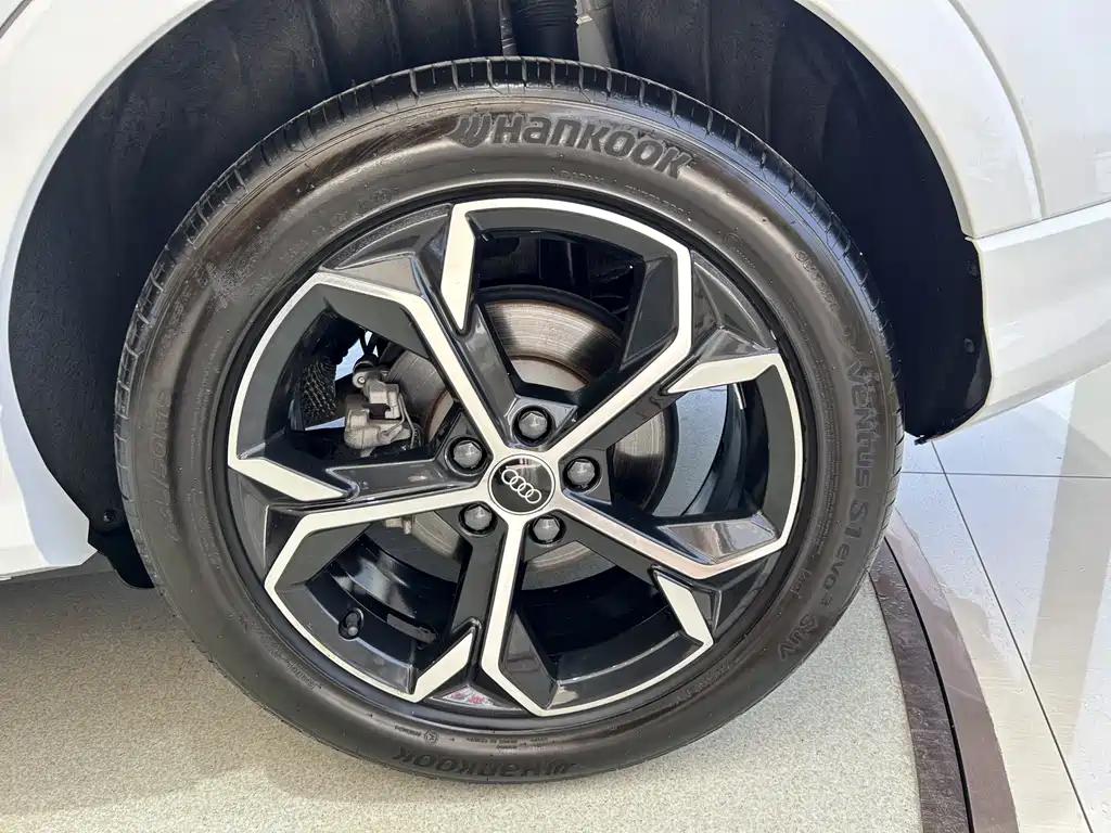 Audi Q3 Sportback 2024 — фото 18