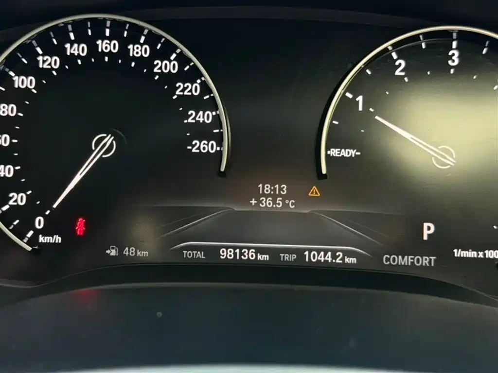 BMW 5 Series 2017 — фото 2