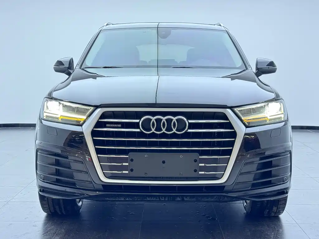Audi Q7 2019 — фото 2