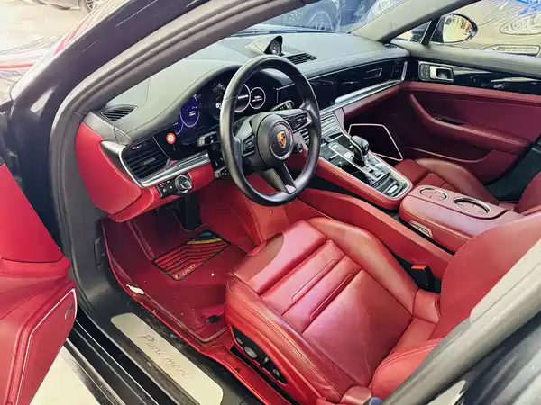 Porsche Panamera 2022