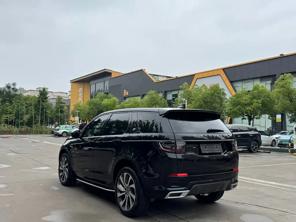 Land Rover Discovery Sport 2022 — фото 6
