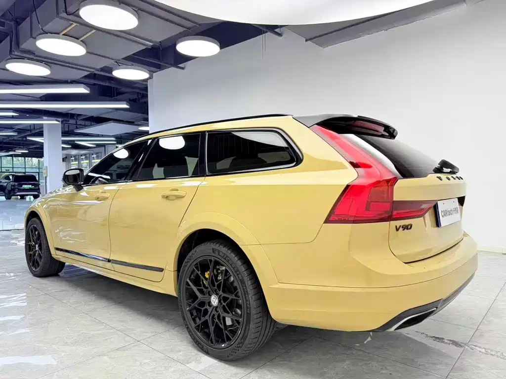 Volvo V90 2019