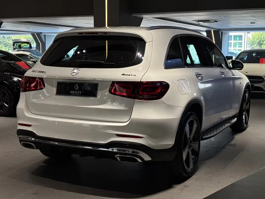 Mercedes-Benz GLC 2023