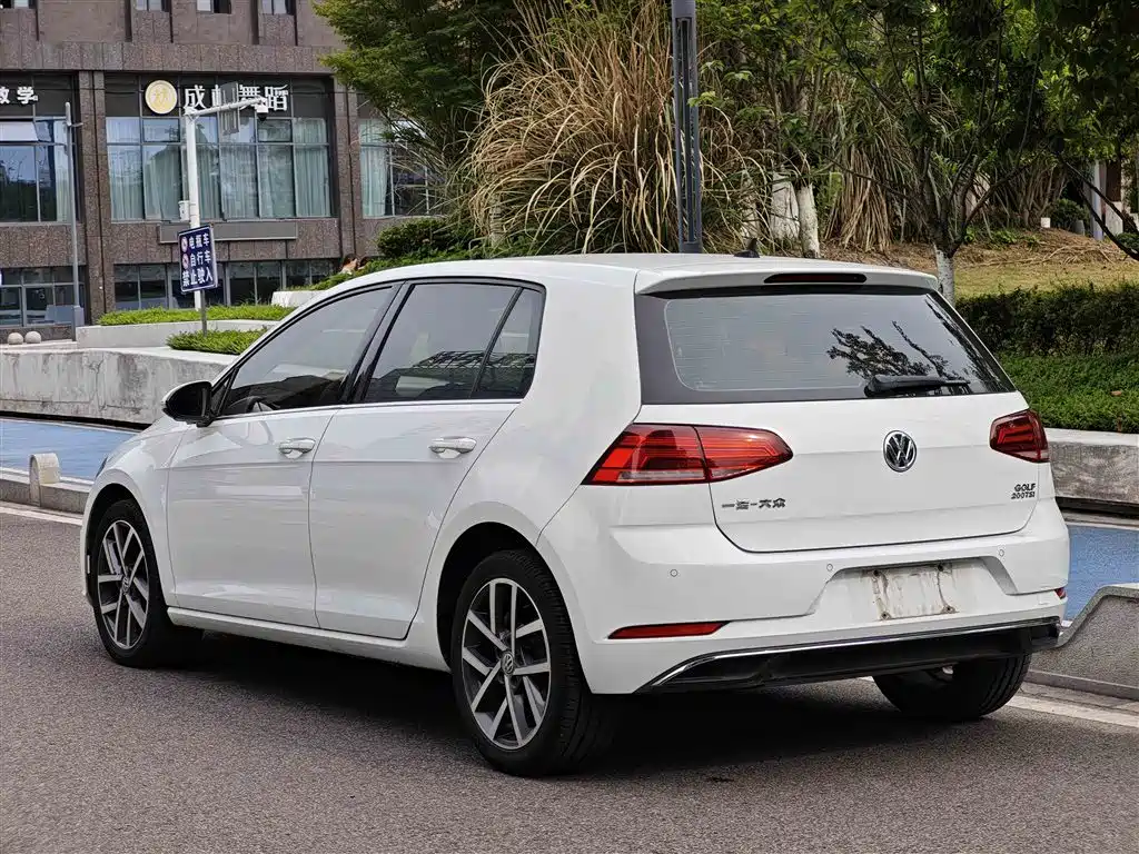 Volkswagen Golf 2020 — фото 4