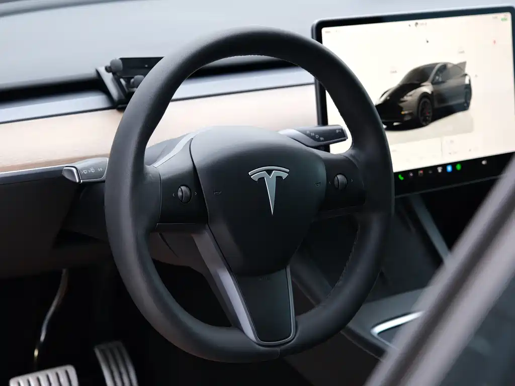 Tesla Model Y 2022 — фото 5