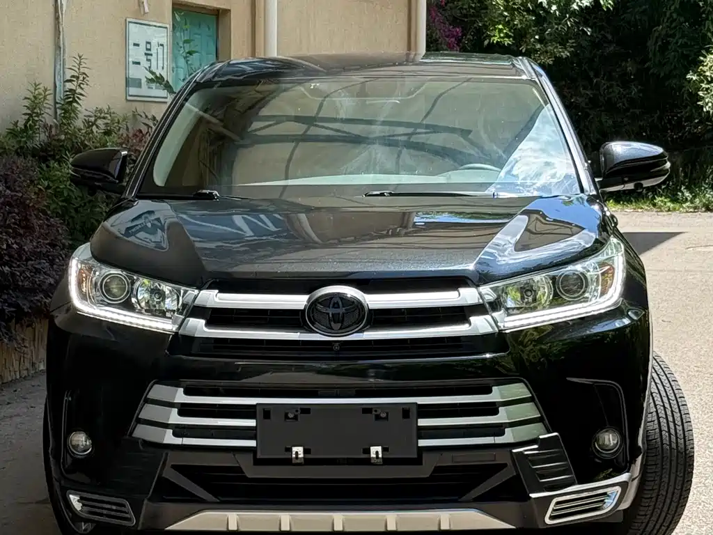 Toyota Highlander 2018 — фото 2