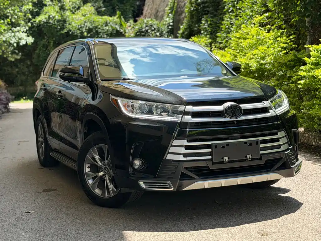 Toyota Highlander 2018 — фото 16