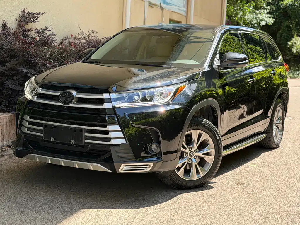 Toyota Highlander 2018 — фото 17