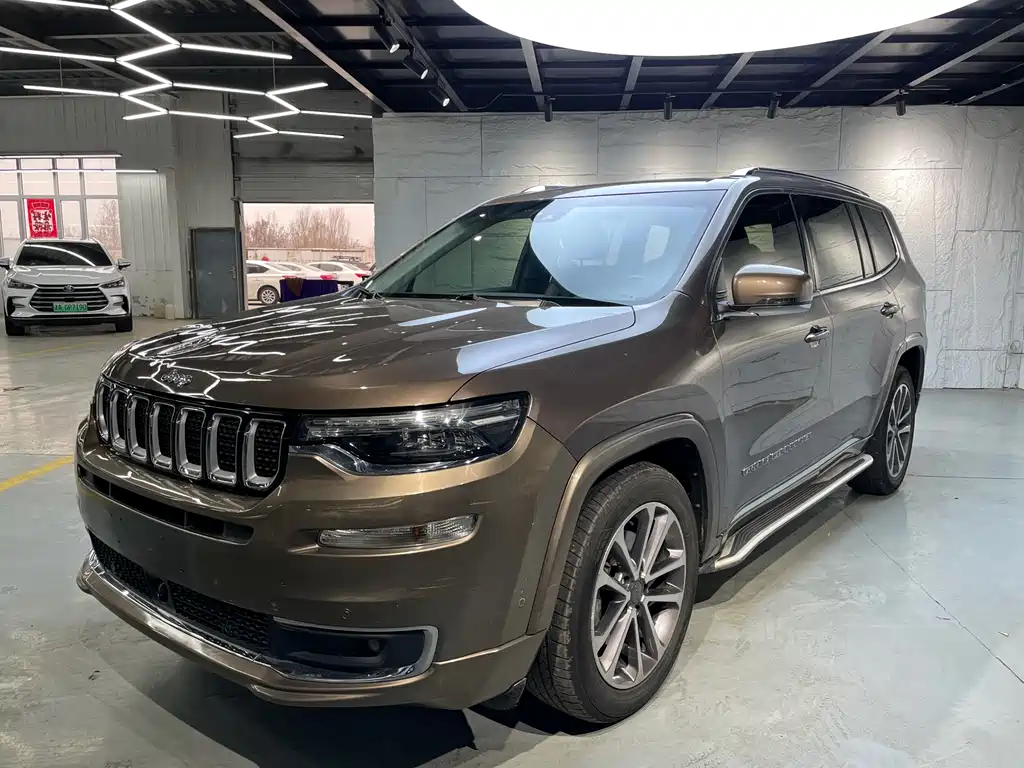 Jeep Grand Commander 2018 — фото 1