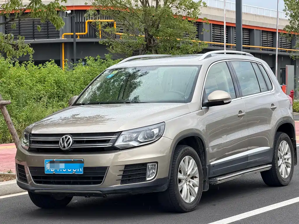 Volkswagen Tiguan 2016 — фото 1