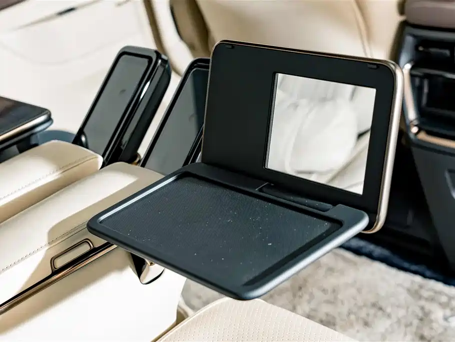 Toyota Alphard 2024 — фото 30