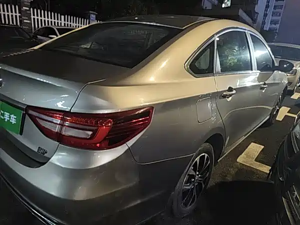 Dongfeng Jingyi S50 2017
