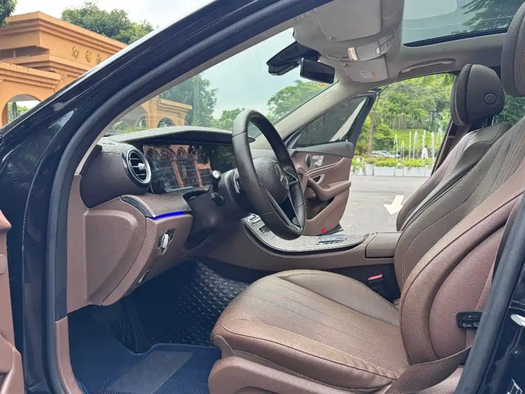 Mercedes-Benz E-Class 2021