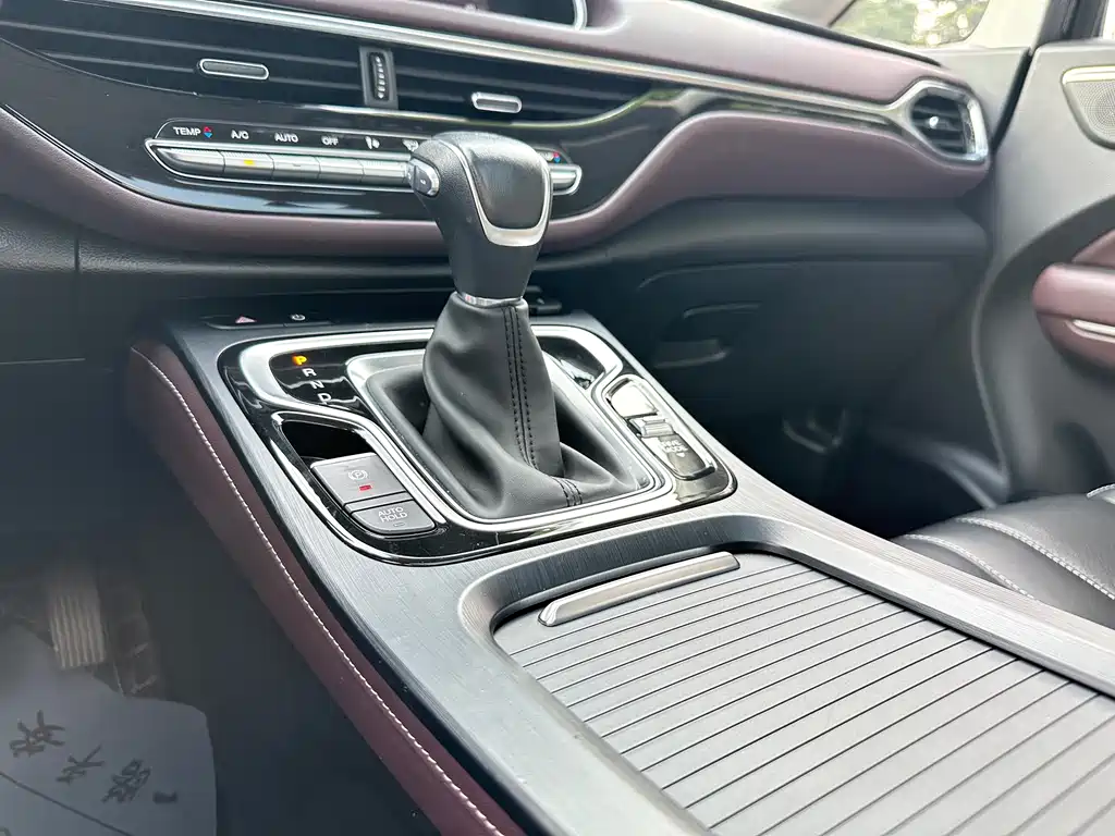 GAC Trumpchi M6 2022 — фото 17