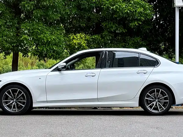 BMW 3 Series 2020